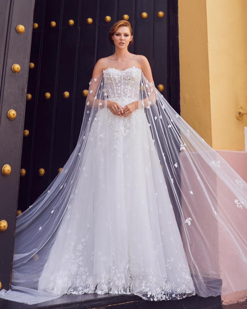 Romantic Designer Lace A-Line Wedding Dress with Detachable Sleeves